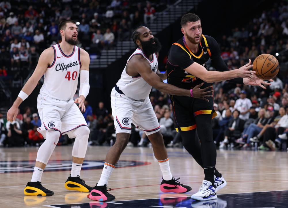 示了两位球 示了两位球