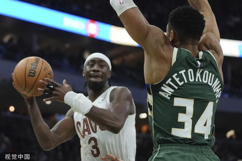 在联赛中持 在联赛中持